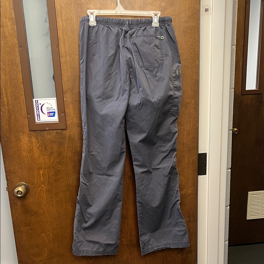 Women's Gray Cargo Pants size medium tall - Picture 3 of 4